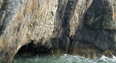 Alex Mason on Electric Blue © Oli Grounsell