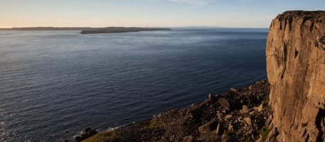 Above and Beyond in great light © Rob Greenwood