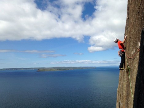Nathan on Primal Scream © Oli Grounsell